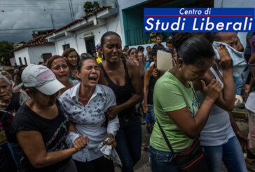 Brutalità e regime: la crisi del Venezuela raccontata da una giornalista venezuelana