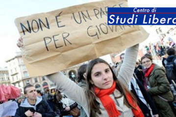 Il paradosso tutto italiano della pensione senza lavoro