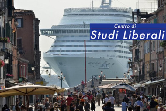 Venezia e le crociere: una storia infinita